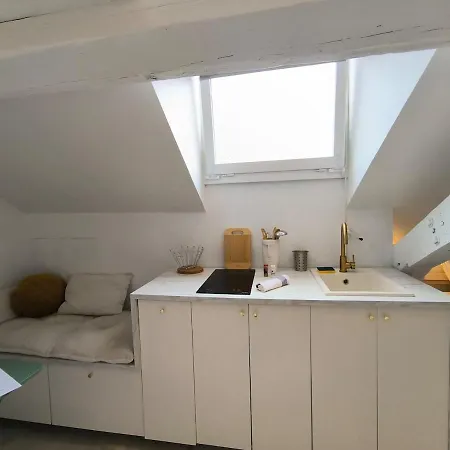 Petit Cocon Entierement Renove A 2 Pas Des Halles *